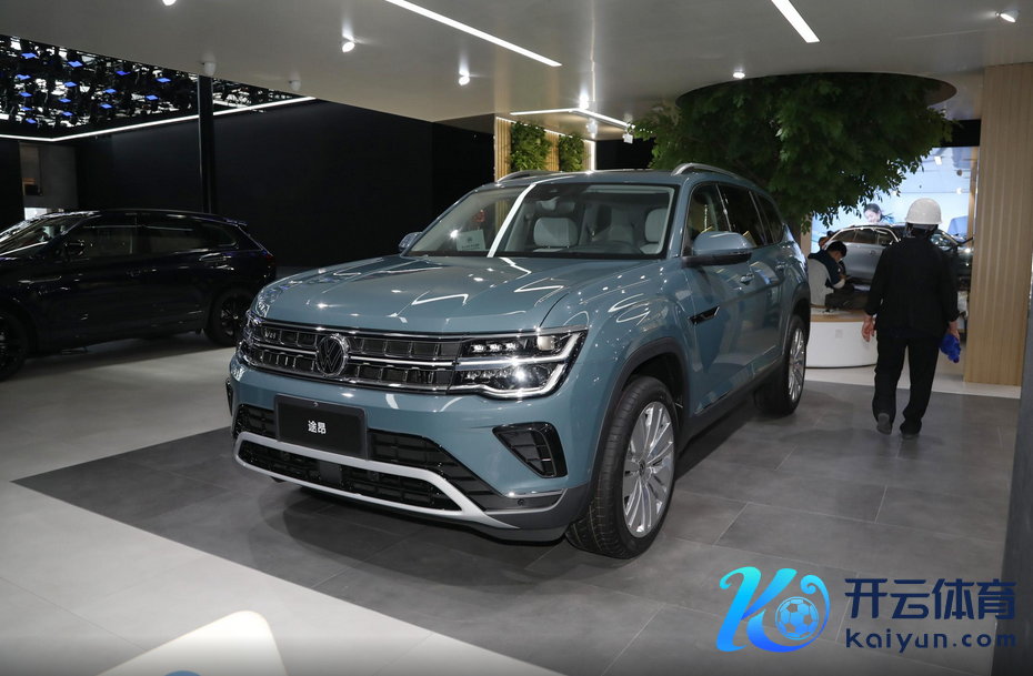 预算30万傍边念念买家用SUV，这车空间比汉兰达大，还有V6能源